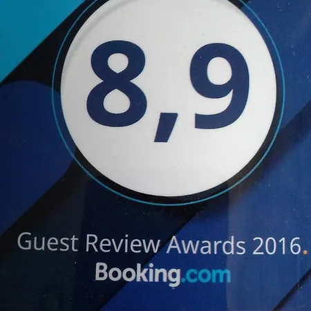 בית אירוח Serena