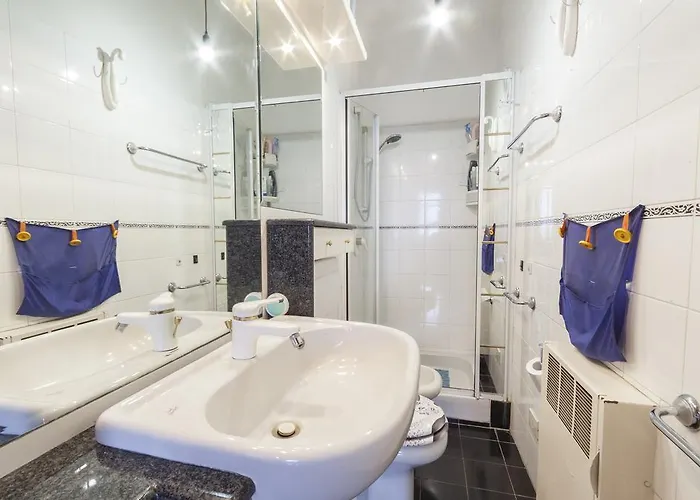 Serena ホームステイ ボローニャ